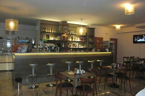 Bar Daniel