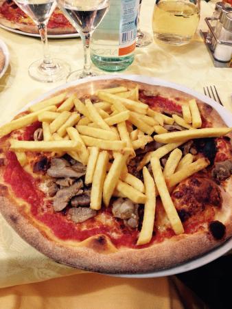 Ristorante Pizzeria Holiday