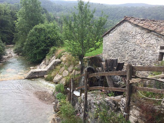 Mulino di Borgo Barzanai a Campone